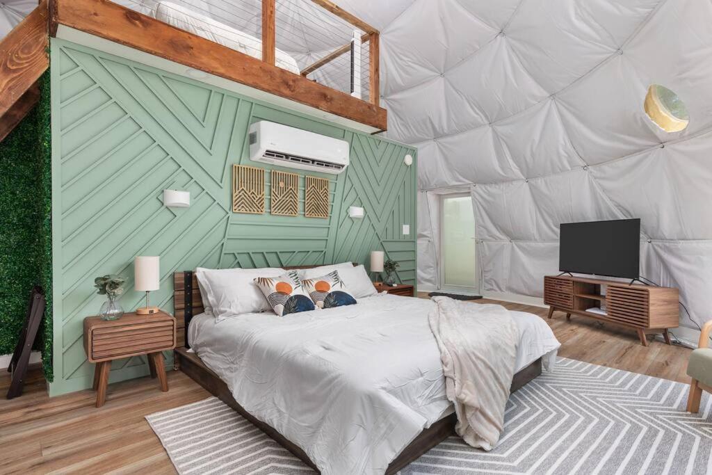 לוראיי Dream Dome - Romantic Getaway, Hot Tub, Ac, Wifi, National Park 8 Min מראה חיצוני תמונה